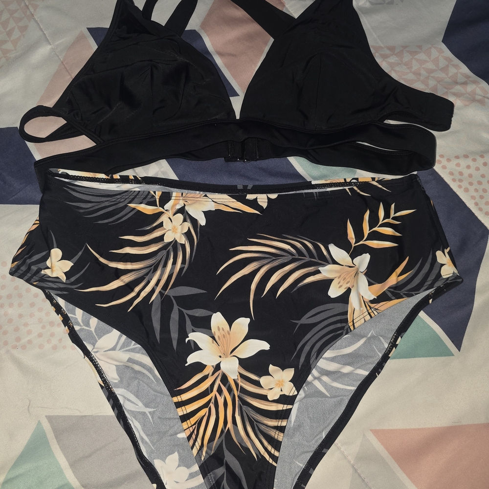 Cupshe Black Floral High-Waist Bikini Set